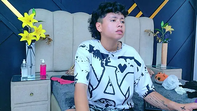 NikiEvanz's Live XXX Chat