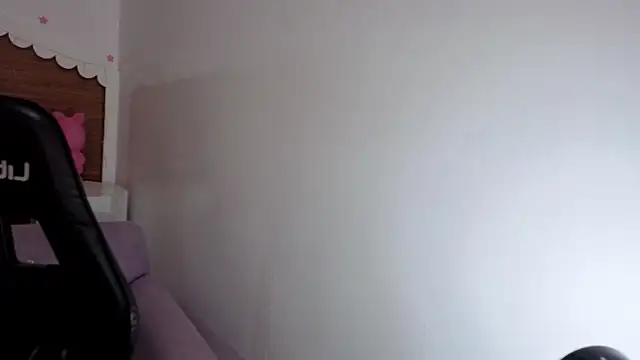 emily_smith_t Live XXX-Chat