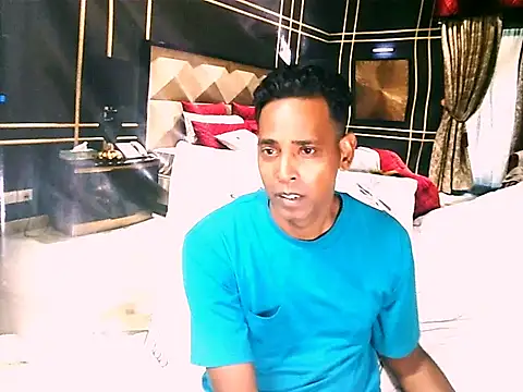 IndianHunk01 Webcam-Show