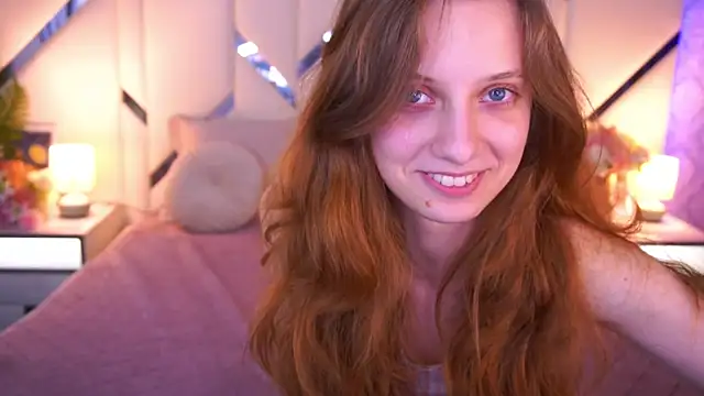 CuteeFoxy Chat XXX in diretta