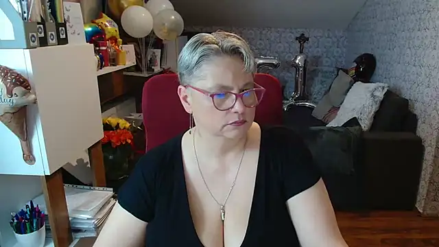 دردشة bigtits4you الجنسية المباشرة