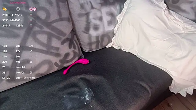 EIeniVanwart 在線直播表演