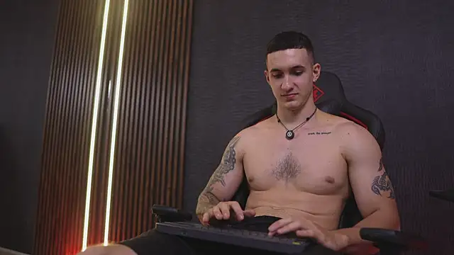 JacksonOlsenn Webcamshow