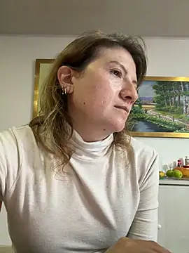 Cherryxx élő XXX-chatje