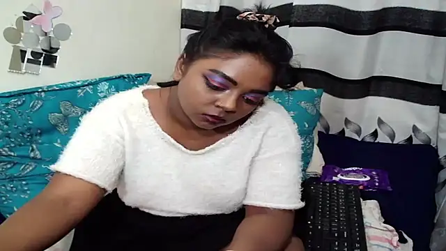 Indian_FireXX élő XXX-chatje