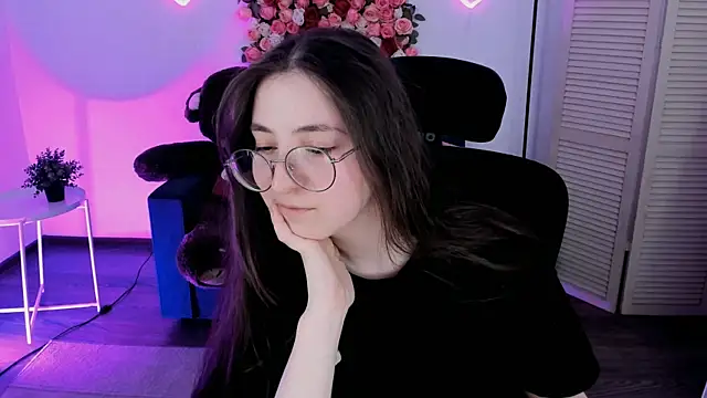 VirtuallVoyant লাইভ XXX চ্যাট