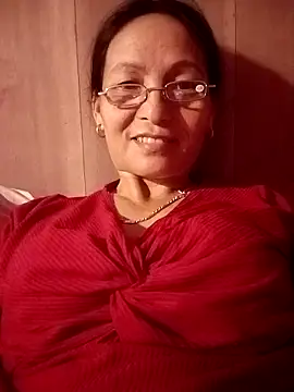 Cucci07 即時 XXX 聊天