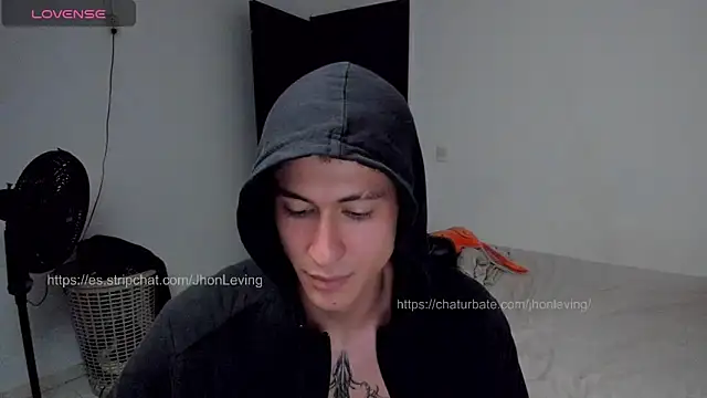 JhonLeving 即時 XXX 聊天