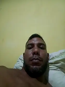 Show modela UnreadyChutzpa na web-kameri