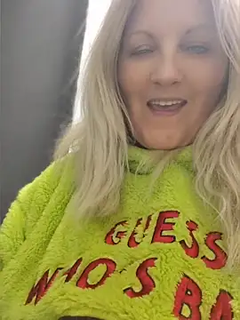 Divineblond Live XXX-Chat