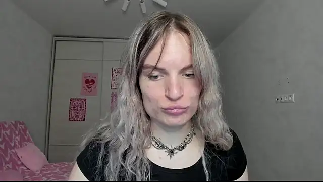 Вебкам-шоу milliKira006