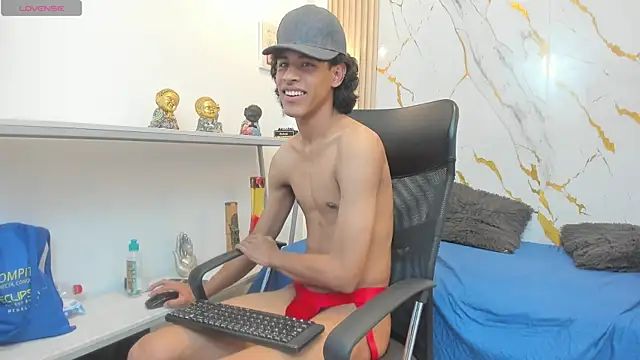 Zayn_Fox32 Webcamshow