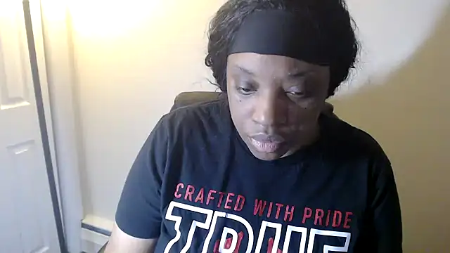 Sexymona1218's Webcam Show