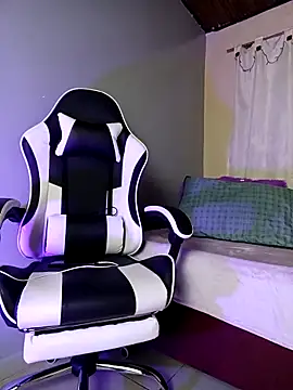 Chat +18 de ROUSSE_SINCLAIR ao vivo