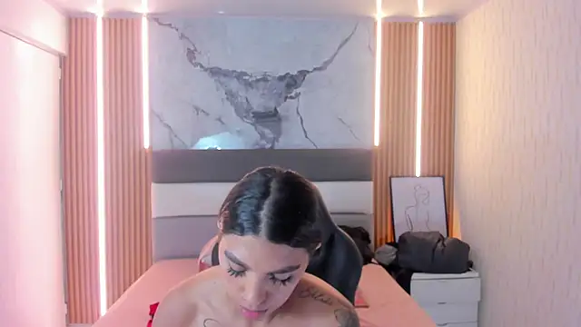 Chat +18 de TATILARSON2 ao vivo