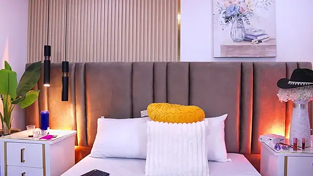 SaraLugo's Live XXX Chat