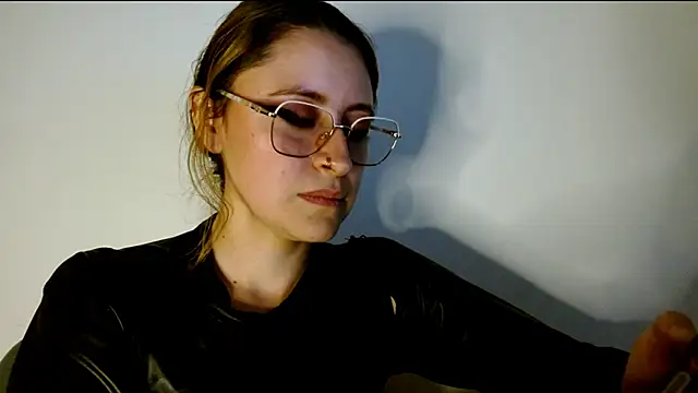 Juls_winter_ Chat XXX in diretta