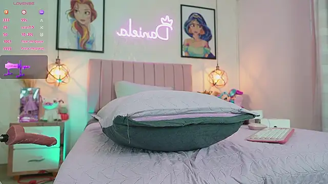 dani_parker_'s Live XXX Chat