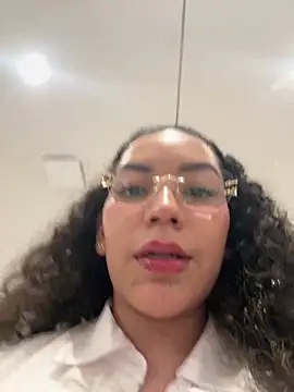 VictoriaaRose Chat XXX in diretta