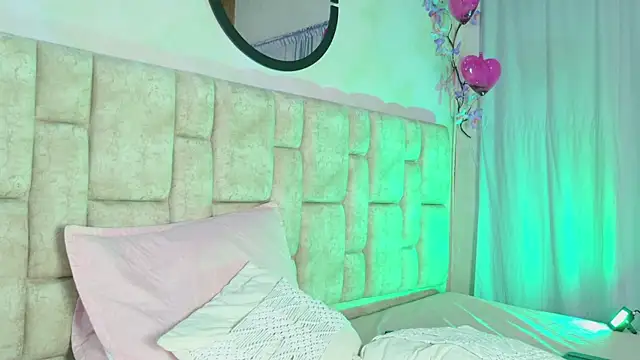 NanyMatrioska's Live XXX Chat