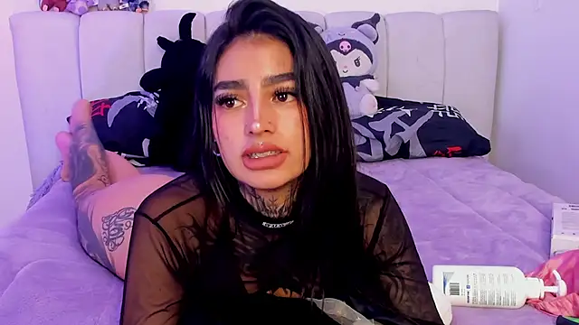 دردشة Aliceee_0 الجنسية المباشرة