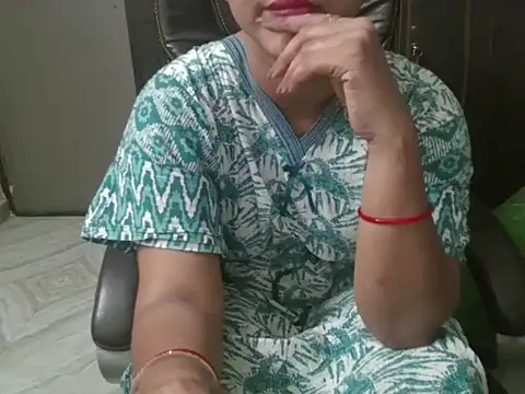 Adaa7 라이브 XXX 채팅