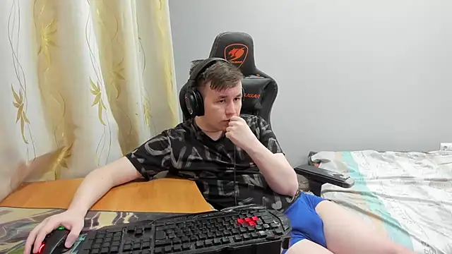 Show modela iliaskrislove na web-kameri