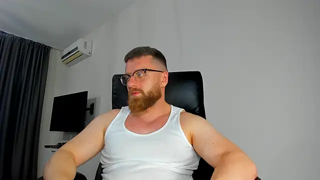 Findom_guy Adlı Modelin Canlı XXX Sohbeti