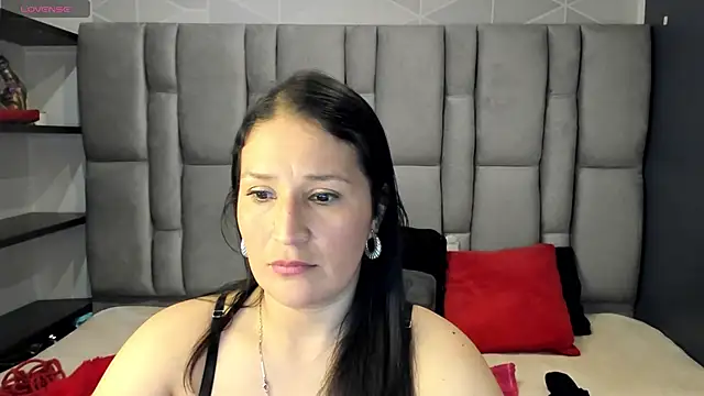 Barbara_fox__ élő XXX-chatje