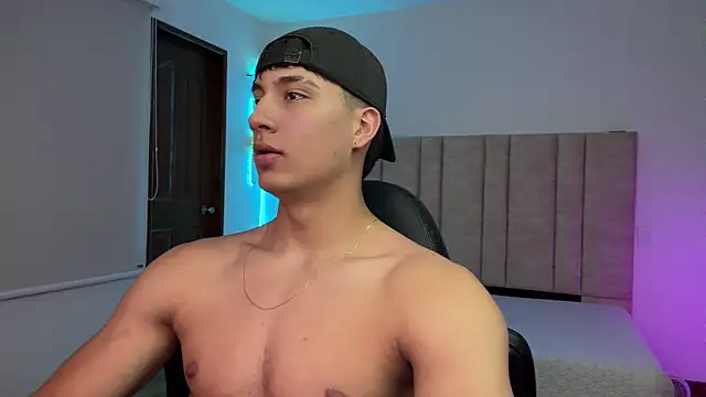 CHRIS_MORGAN1 Show Webcam