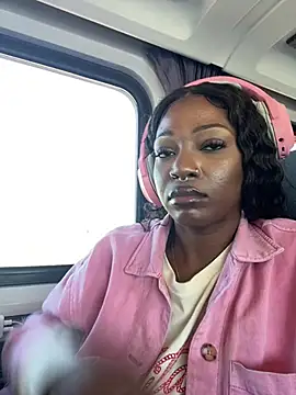 Chatroom XXX en direct de mochakaia