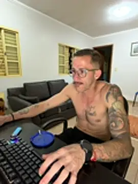 Lucasjandre Live XXX-Chat