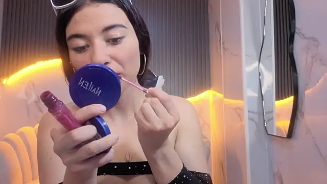 Erika_Suarez_b élő XXX-chatje