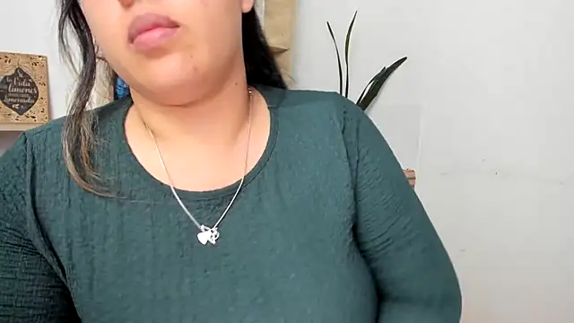 LinaBrowm's Live XXX Chat