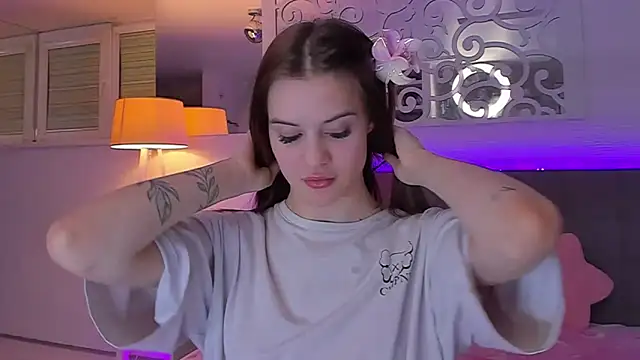 LuisaClover Live XXX-chat