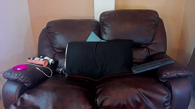 Czat XXX na żywo – Salvattore_Muller