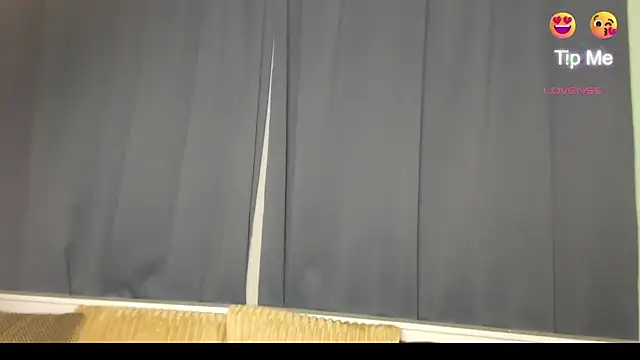 Webkamerová show leilahotX