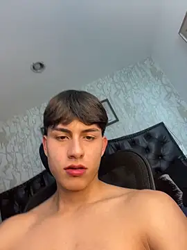 Lander_Cruz 现场XXX聊天