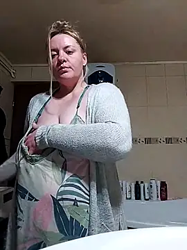 โชว์เว็บแคมของ Mommyhotboobies1