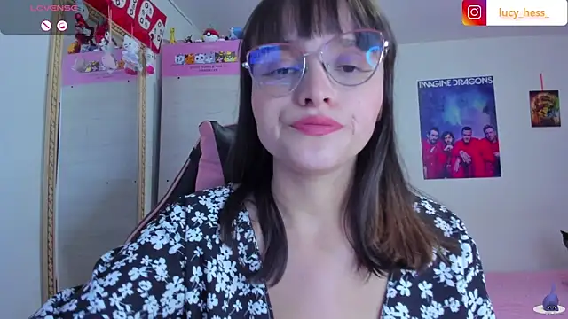 Lucyy-hess: онлайн-секс-чат
