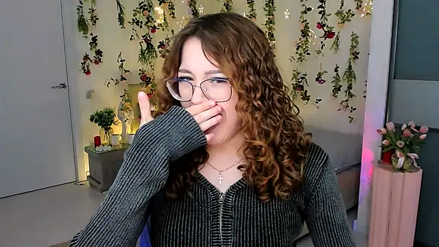 دردشة SereneFlame الجنسية المباشرة