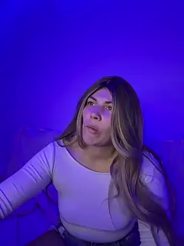 MiaKiittyy's Live XXX Chat