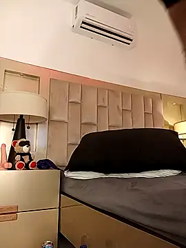 Онлайн чат XXX AdrianSith