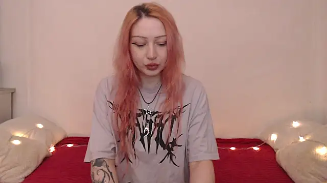 Emily_hardcore Adlı Modelin Canlı XXX Sohbeti