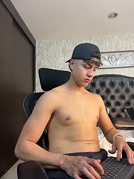 Lander_Cruz 现场XXX聊天