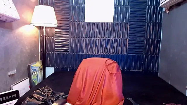 UrtopshemalegoddessAliyah Webcamshow