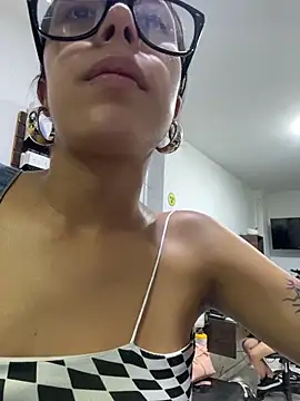 Chat +18 de pregnant_sofii18 ao vivo