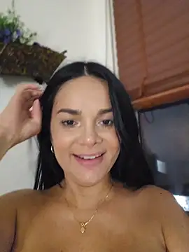 CataleyaRusso 即時 XXX 聊天