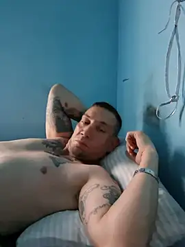 Brandon23xxxgb's Webcam Show