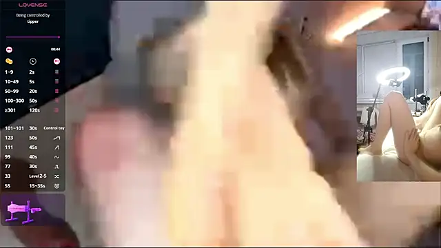 MaryjaneSpider's Live XXX Chat